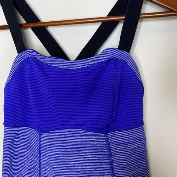 LULULEMON Retro Catch Me If You Can Tank Top Purple Stripe Run Shelf Bra Size 2 - Picture 4 of 14